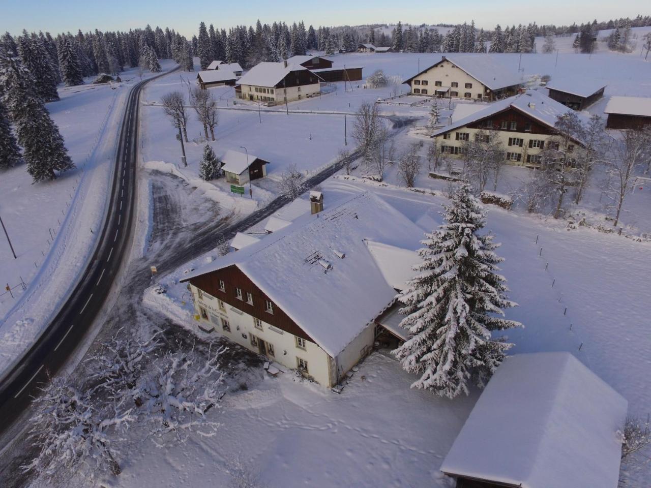 Auberge De La Couronne Saignelégier Zewnętrze zdjęcie